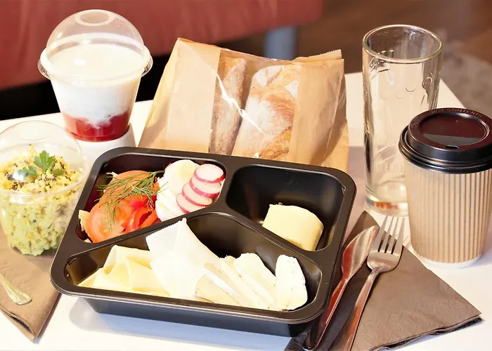 In - Janosika Отель *