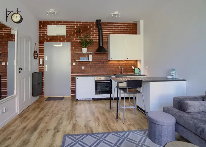 In - Janosika Отель