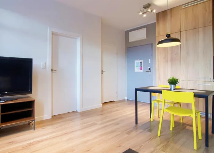 In - Janosika Отель *